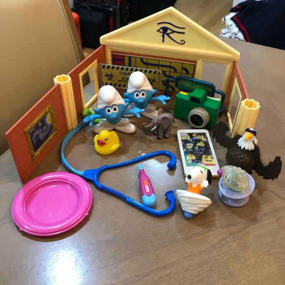 Mixed Snoopy Smurf Zombie Ninja Animal Doctor Camera Phone Toy Play Bundle Set - Picture 1 of 6